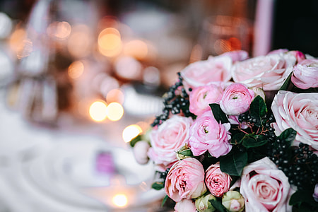 Christmas table decorations thumbnail