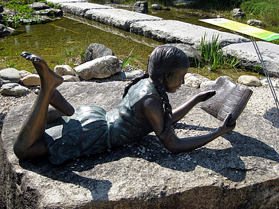 girl reading book statue thumbnail