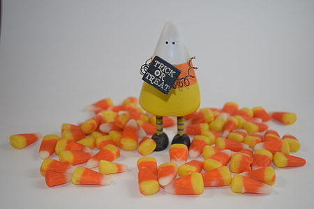 trick or treat decor thumbnail