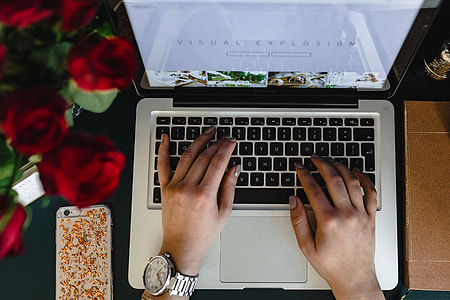 Office Desk Table With Red Roses thumbnail