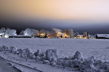 panoramic photo of ice burg thumbnail