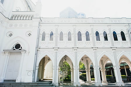 white concrete cathedral thumbnail
