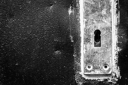 grayscale photo of keybole thumbnail