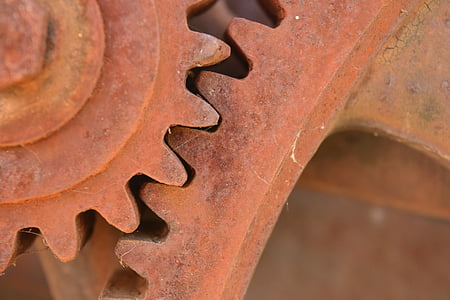 brown mechanical cranks thumbnail