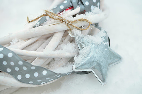 photography of silver star decor thumbnail