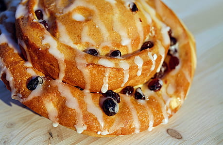 round pastry thumbnail