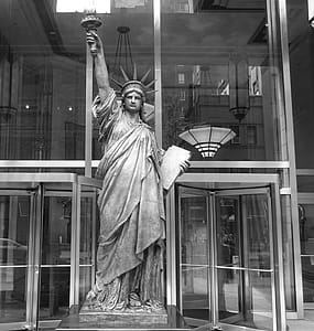 Statue Of Liberty Replica thumbnail