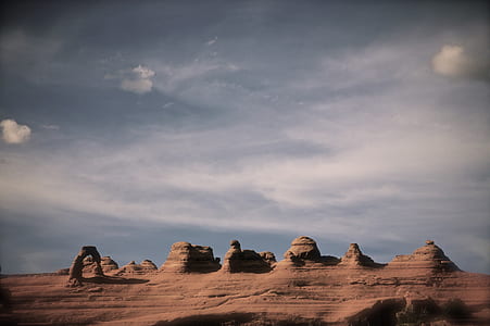 brown rock formation thumbnail