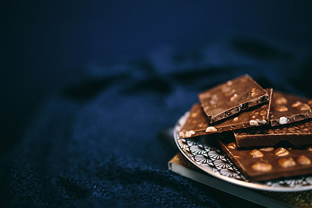 Close up a nut chocolate bar thumbnail