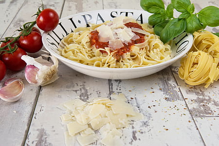 Red Round Tomatoes thumbnail
