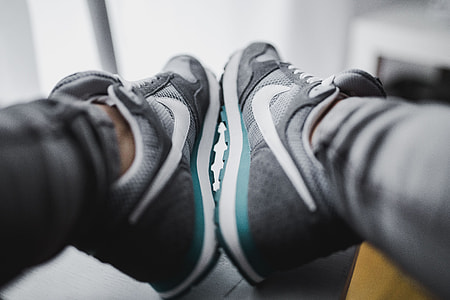 Grey sport shoes thumbnail
