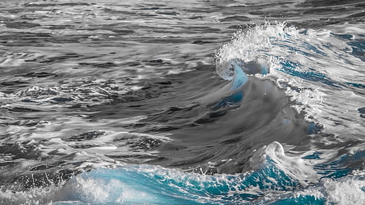 close-up photo of ocean waves thumbnail
