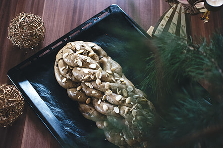 Traditional Czech christmas Vánočka thumbnail