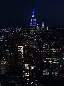 Empire State Building at nighttime thumbnail