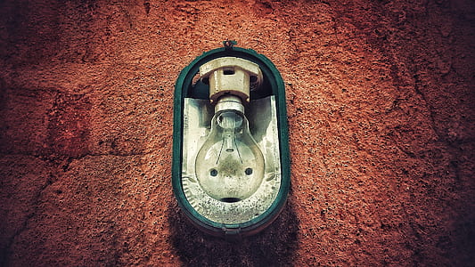 light bulb thumbnail