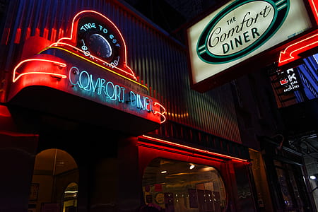 Comfort Dinner storefront at nightime thumbnail