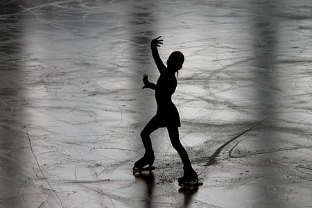 grayscale photograph of ice skier thumbnail