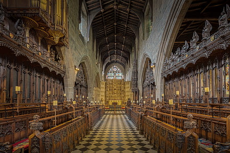 church interior thumbnail
