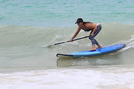 Woman Surfing thumbnail