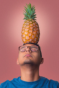 Man with pineapple on head thumbnail
