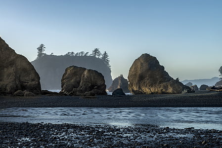 three rock formations thumbnail
