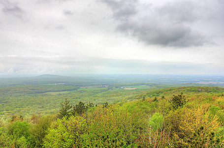 View of mountain summit at Rib Mountain State Park, Wisconsin thumbnail