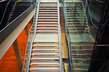 gray and beige stairs thumbnail