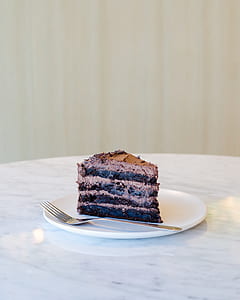 chocolate slice cake thumbnail