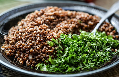 spinach and seed in black plate thumbnail