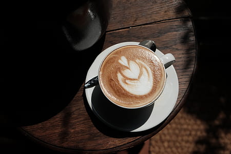 latte with rosetta art thumbnail