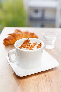 cinnamon coffee with cream thumbnail