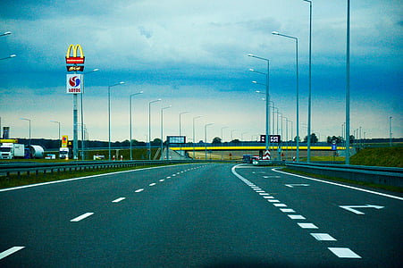 gray empty roadway thumbnail