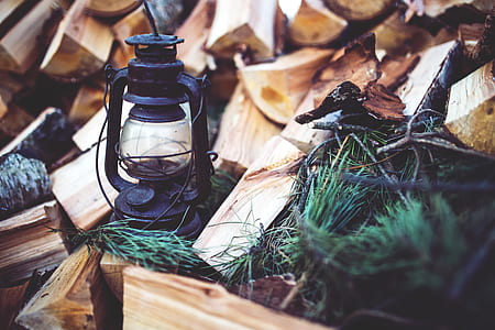 black tubular lantern thumbnail