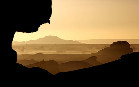 silhoutte of mountain thumbnail