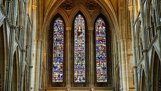 cathedral interior view thumbnail