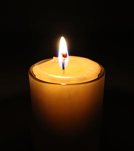 white candle thumbnail