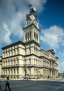 Louisville City Hall in Kentucky thumbnail