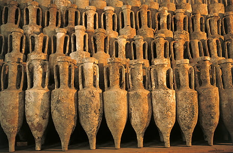 brown vase lot thumbnail