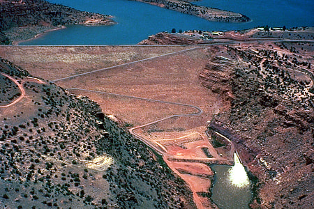 Abiquiu Lake landscape in New Mexico thumbnail