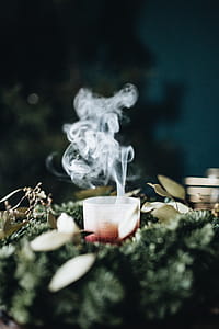 Candle and wreath thumbnail