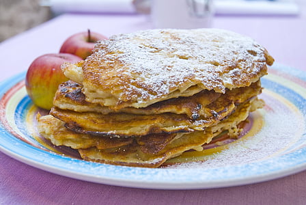 fried food with apples on plate thumbnail