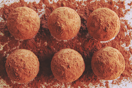 six powdered munchkins thumbnail