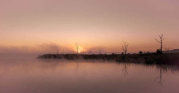 body of water during the horizon thumbnail