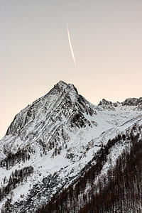 white and black mountain thumbnail