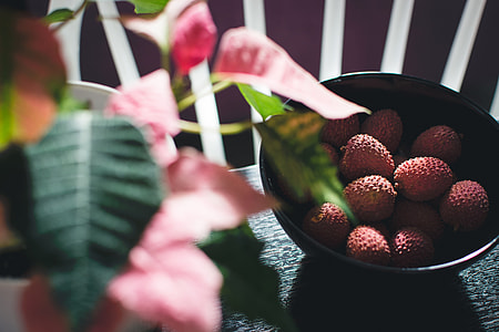 Fresh litchi thumbnail