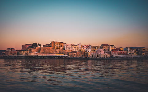 body of water near buildings thumbnail