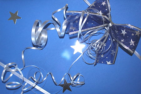 blue and gray gift bow thumbnail