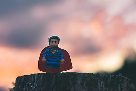 Superman minifigure thumbnail