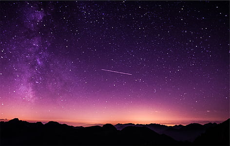 panoramic photography of shooting star thumbnail