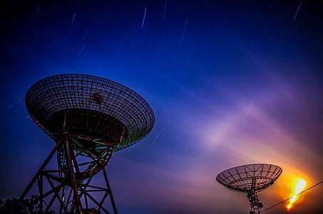 phot oof satellite antenna thumbnail